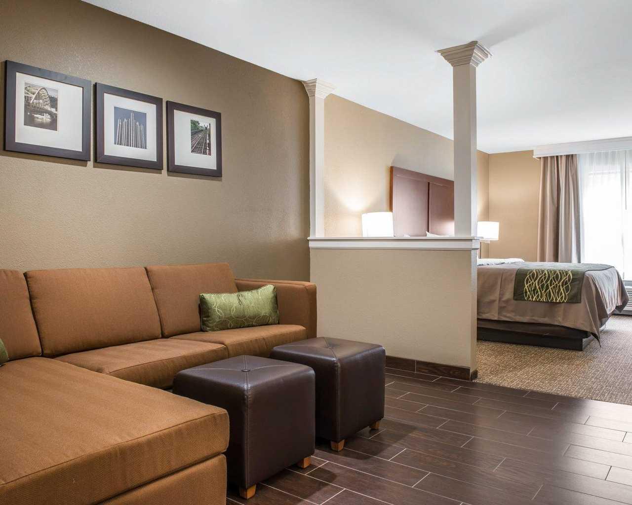 Comfort Inn & Suites Pittsburgh Esterno foto